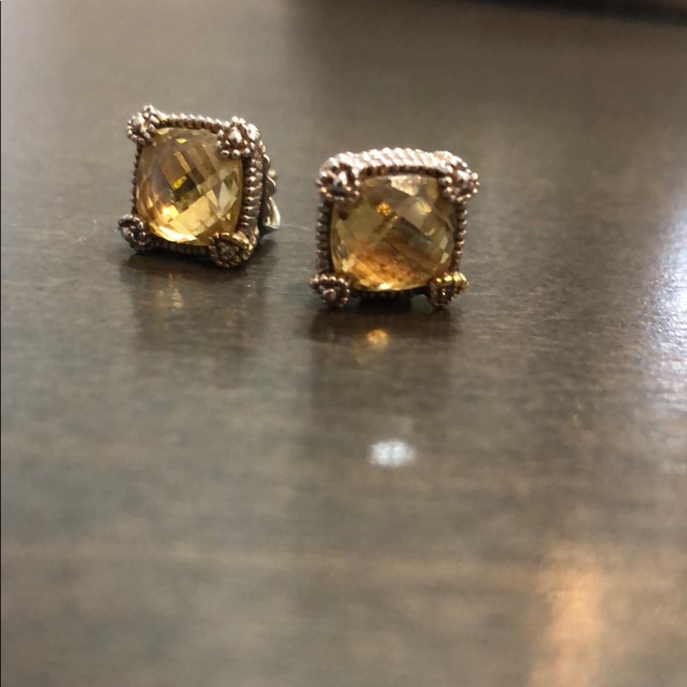 Judith Ripka Quartz earrings with diamond